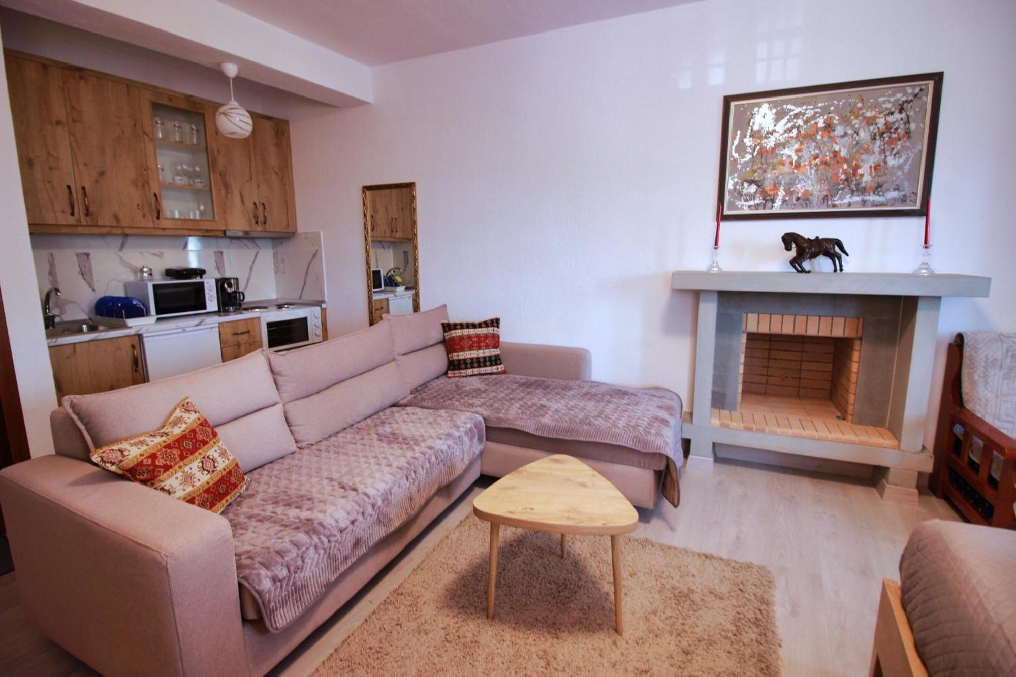 Emblematic House Apartment 4 Gjirokaster Ngoại thất bức ảnh