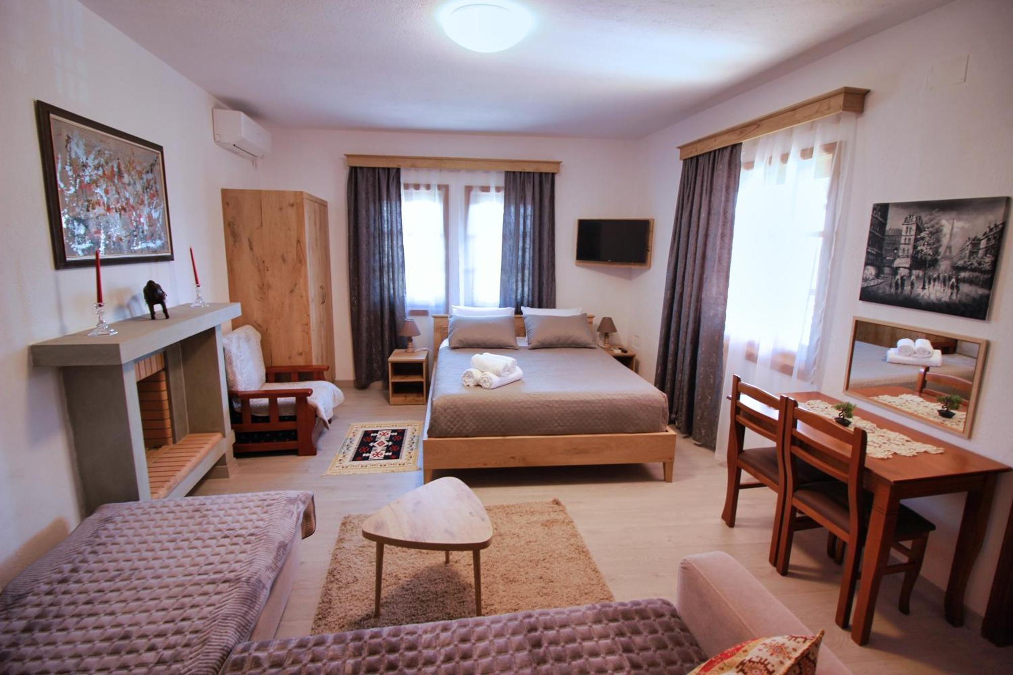 Emblematic House Apartment 4 Gjirokaster Ngoại thất bức ảnh