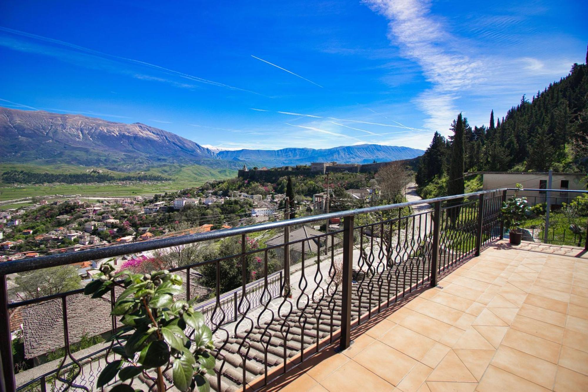 Emblematic House Apartment 4 Gjirokaster Ngoại thất bức ảnh