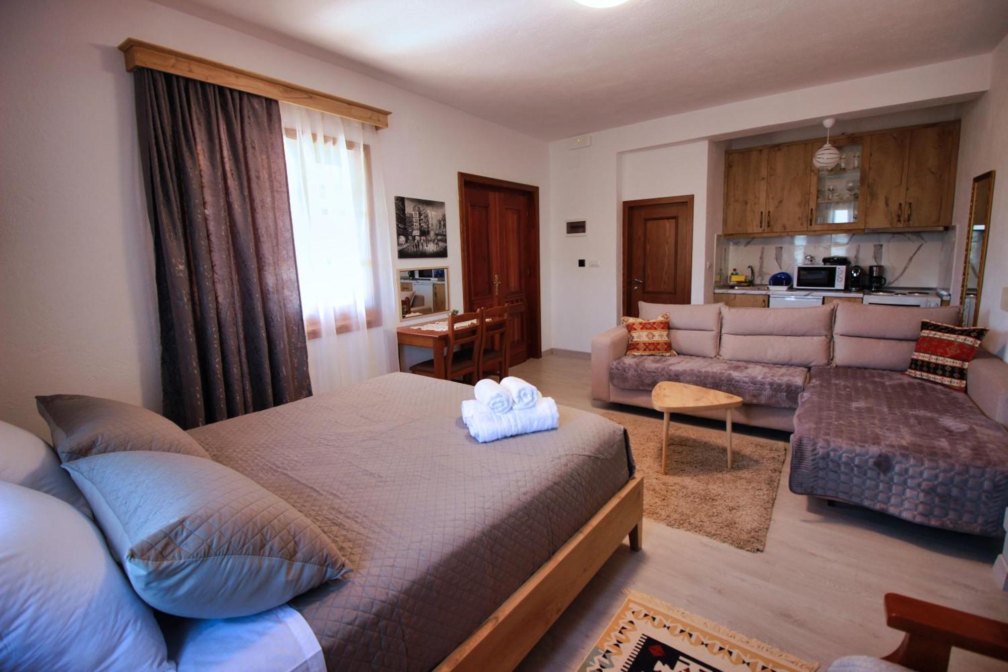 Emblematic House Apartment 4 Gjirokaster Ngoại thất bức ảnh