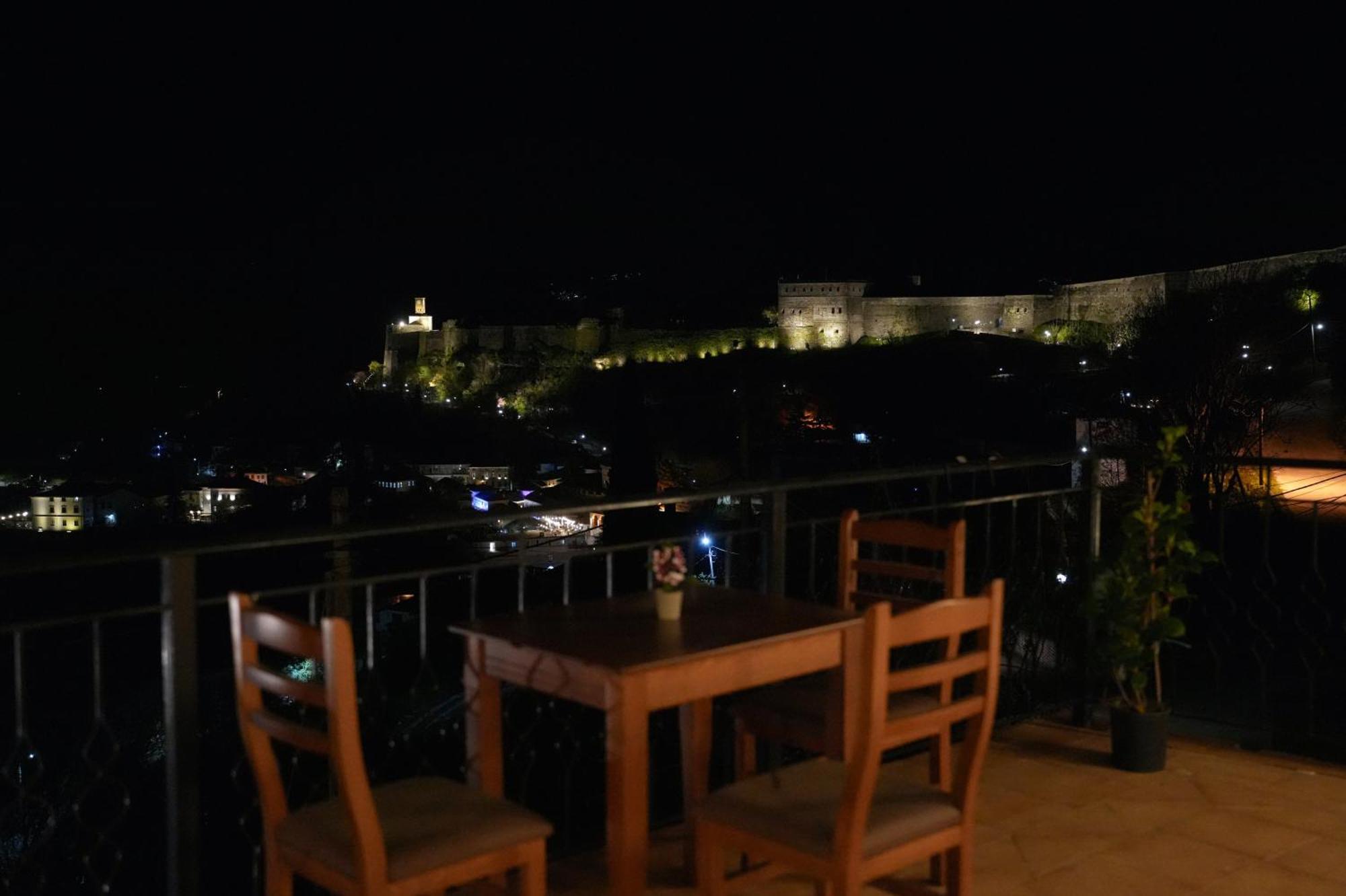 Emblematic House Apartment 4 Gjirokaster Ngoại thất bức ảnh