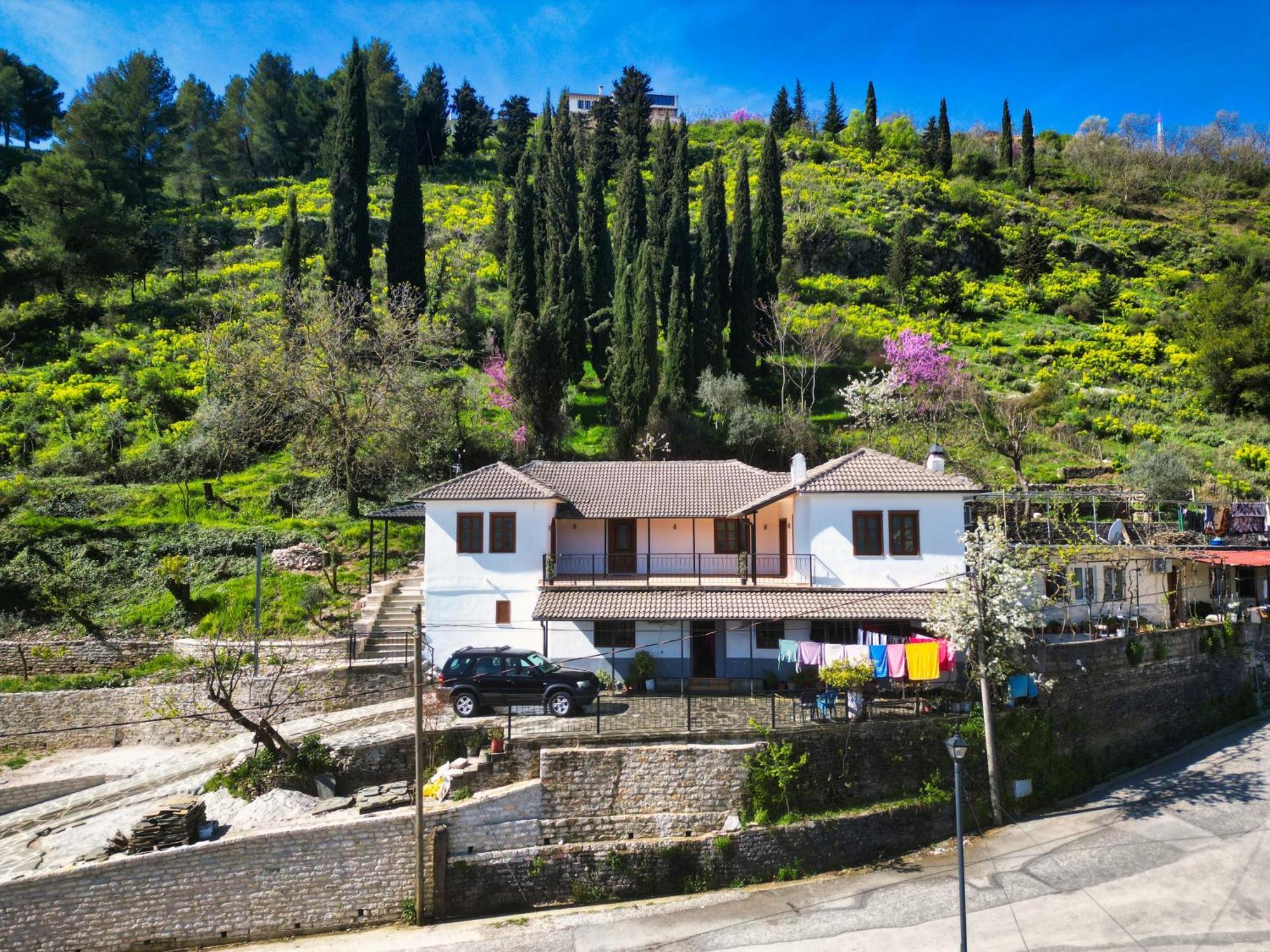 Emblematic House Apartment 4 Gjirokaster Ngoại thất bức ảnh