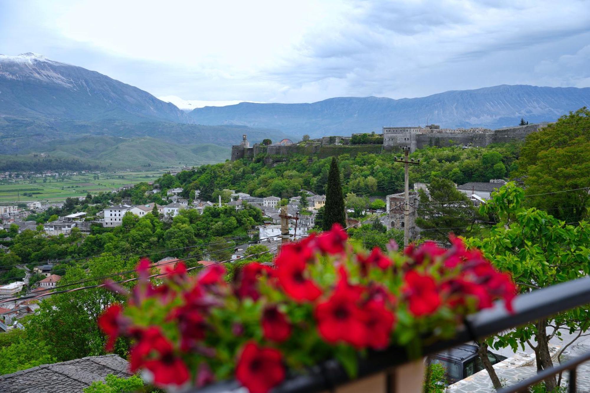 Emblematic House Apartment 4 Gjirokaster Ngoại thất bức ảnh