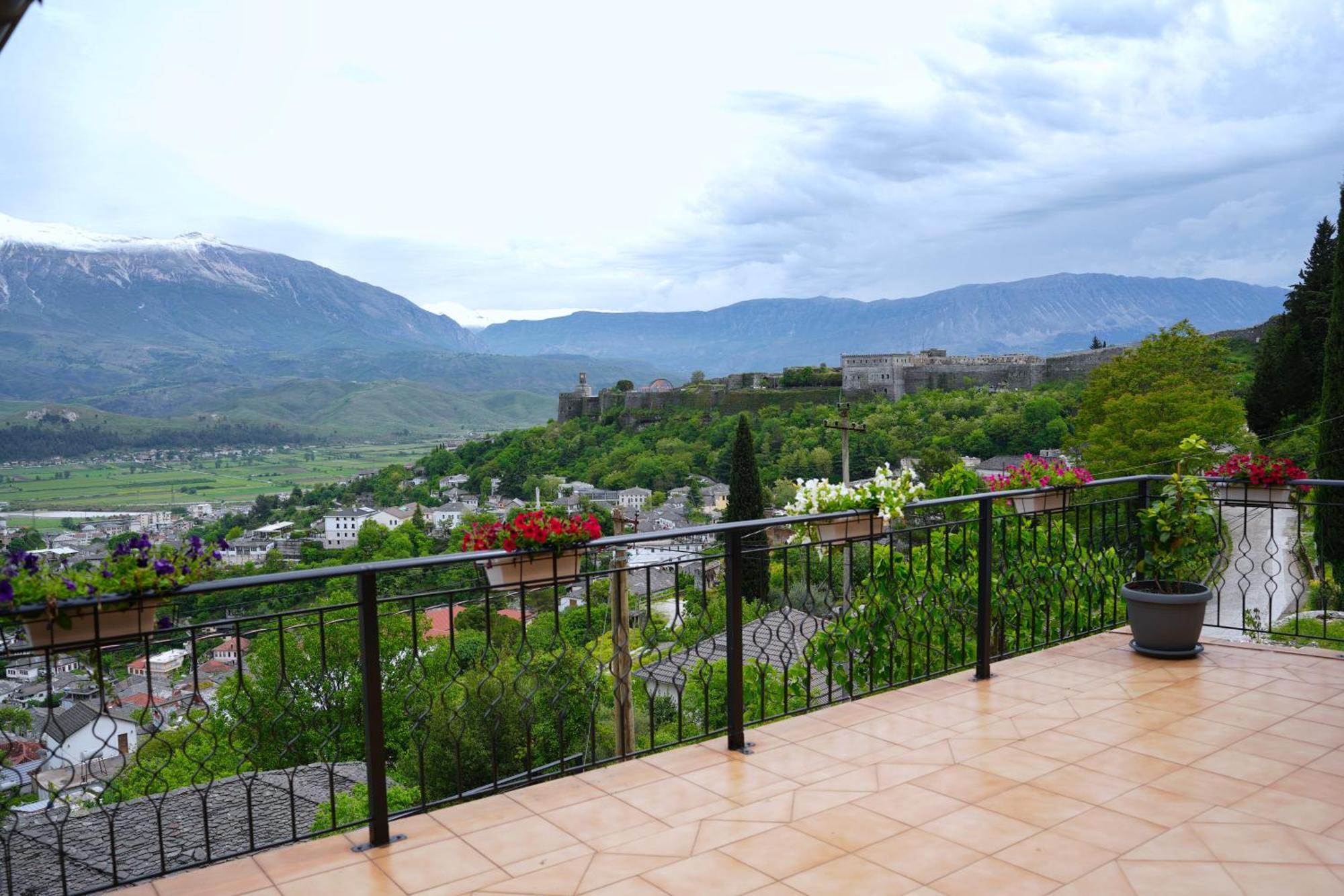 Emblematic House Apartment 4 Gjirokaster Ngoại thất bức ảnh